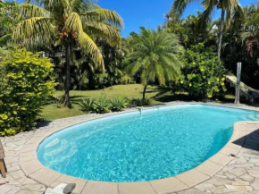 Villa spacieuse avec piscine à Saint-Joseph - 110 m² et jardin privé